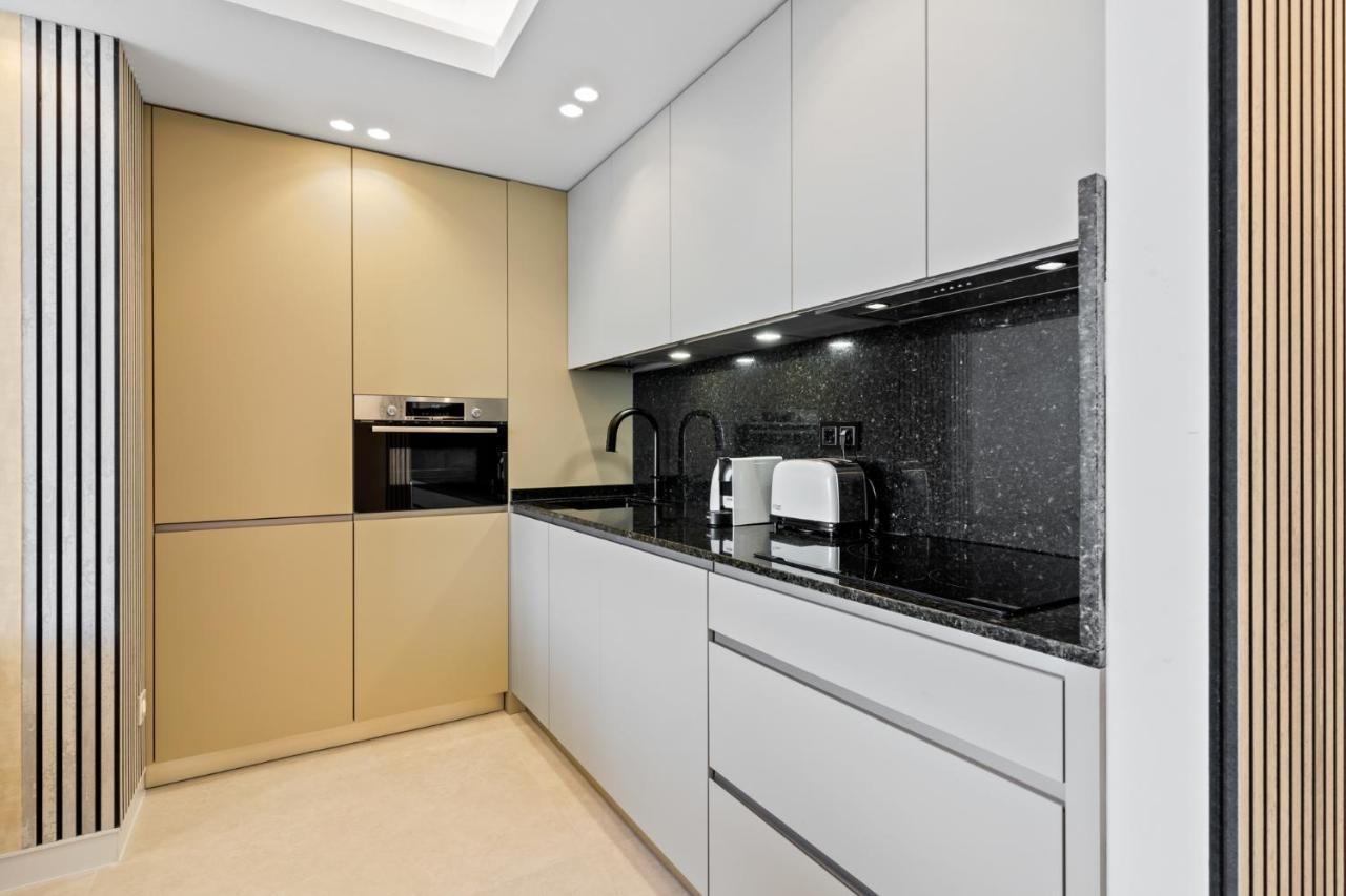 Apartamento Fully Renovated Frontline Flat Marbella Exterior foto